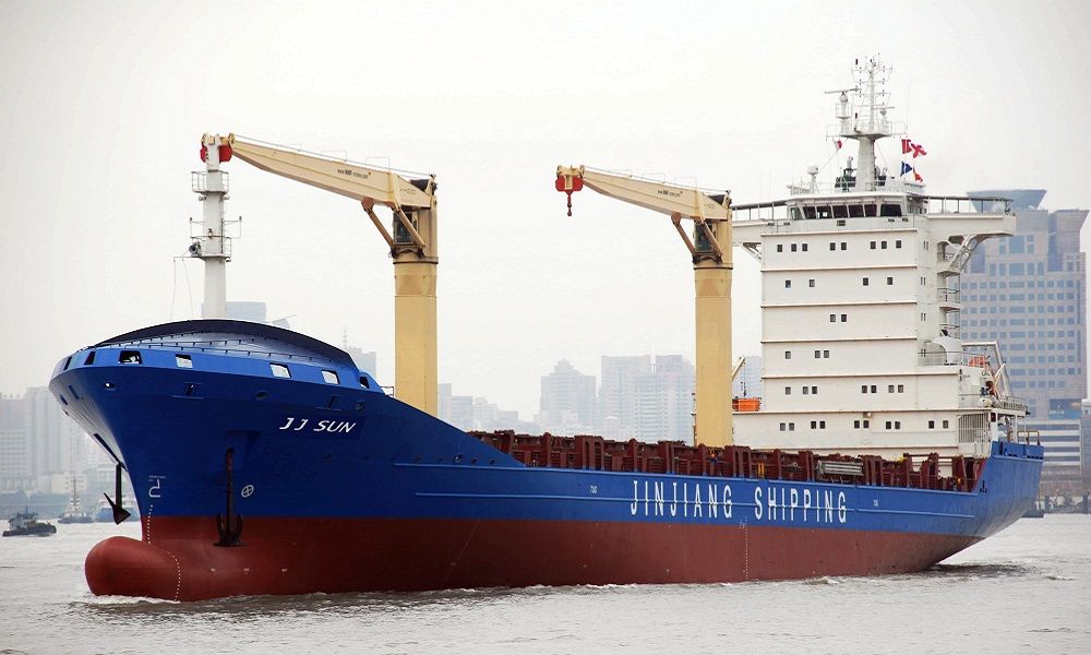 Jinjiang Shipping удвоила заказ контейнеровозов на верфи Yangzijiang